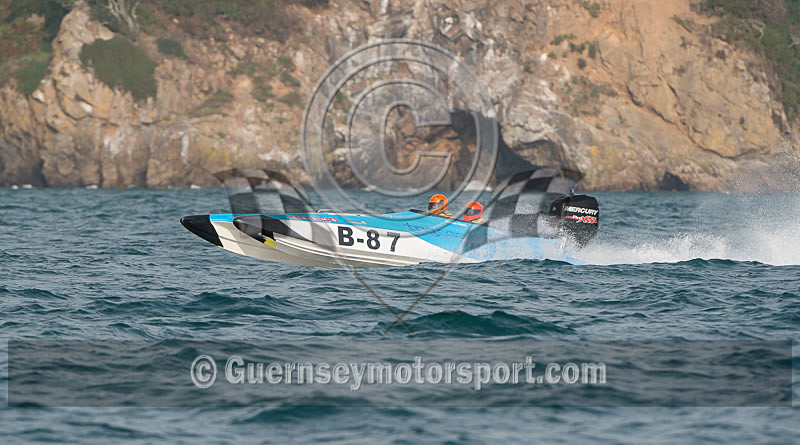 Worlds Powerboats_2014_Race-2-237 - UIM CLASS 3A & 3B WORLD OFFSHORE CHAMPIONSHIP_RACE-2