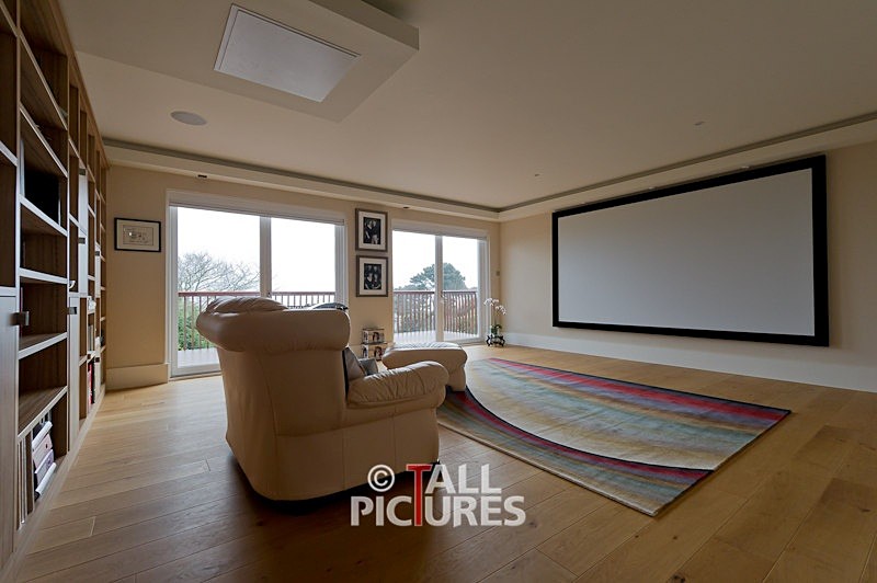 Avolution_Shoot-5-11 - LARGE SCREEN & PROJECTOR