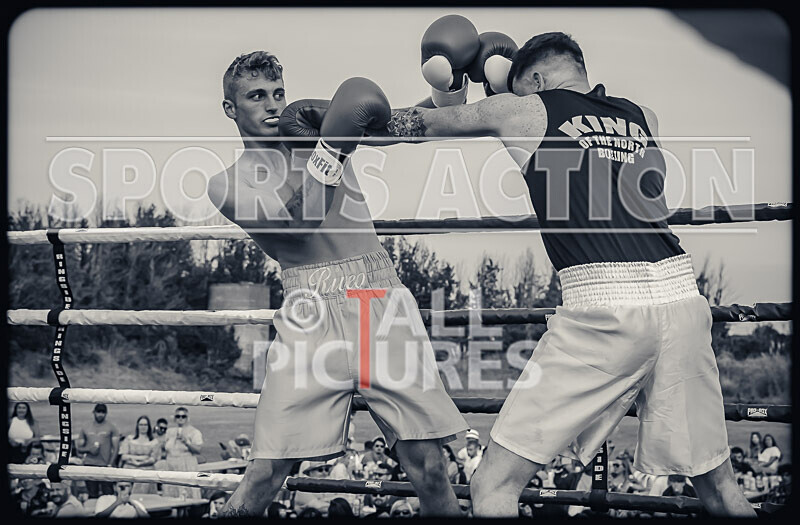 BOUT 11 - Raging Bull Jay Rive v Reece the Bomber Blondel-34 - BOUT 11 - 'Raging Bull' Jay Rive v Reece 'the Bomber' Blondel