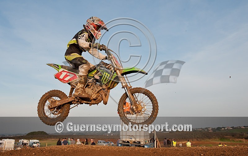 Moto-X_12-11-11-10 - MOTO-X_12-11-2011