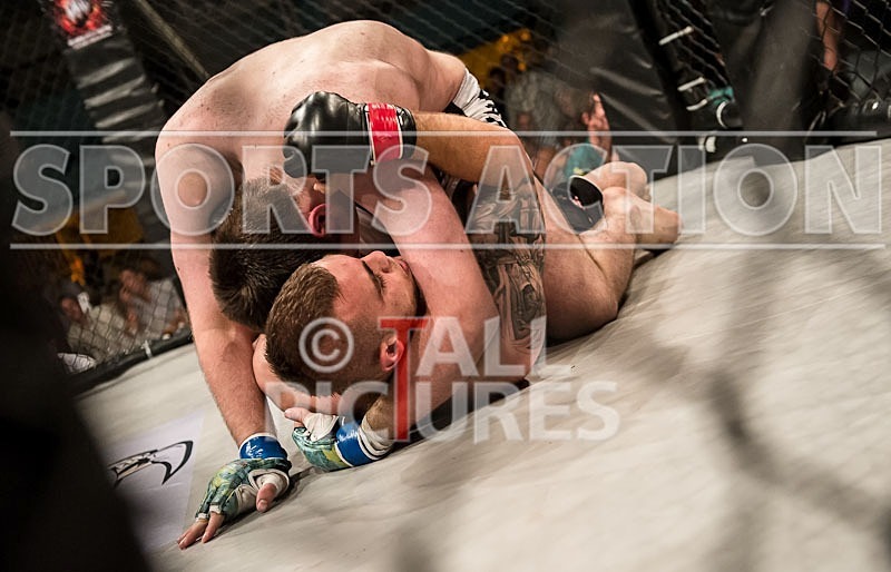 Cage Fighting_2012_Bout 11-48 - BOUT-11