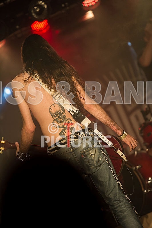 Bloody Mary-22 - BLOODY MARY