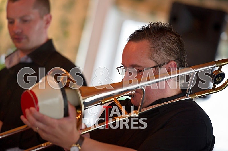 Boneheads-30 - THE BONEHEADS