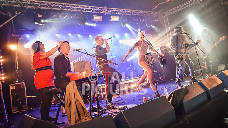 Johnny Cage and the Voodoo Groove-59 - JOHNNY CAGE AND THE VOODOO GROOVE