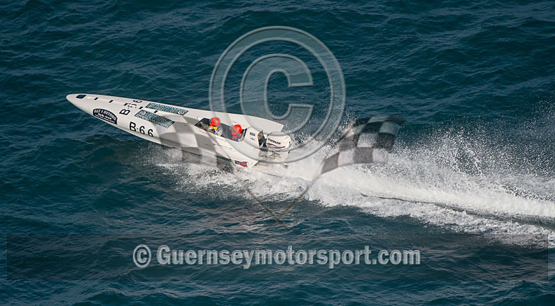 Worlds Powerboats_2014_Race-1-400 - UIM CLASS 3A & 3B WORLD OFFSHORE CHAMPIONSHIP_RACE-1
