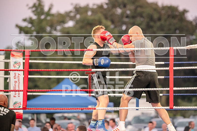 BOUT-15- Greg The Machine Gun Mackenzie v Jaques Big Dogg Colley-30 - BOUT-15: Greg 'The Machine Gun' Mackenzie v Jaques 'Big Dogg' Colley