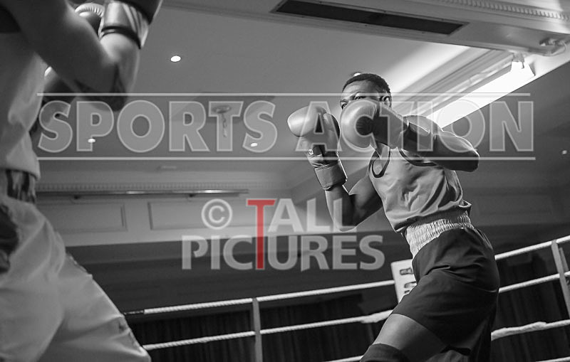 Bout - 11_Casey De La Mare v Babatunji Ogiunniya-9 - Bout - 11_Casey De La Mare v Babatunji Ogiunniya