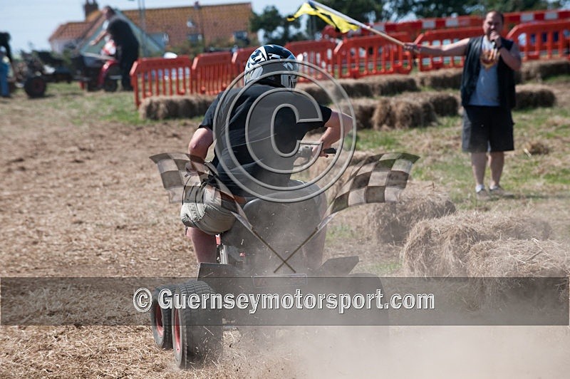 Hogwash_09-3 - HOGWASH 2009 - SCENE