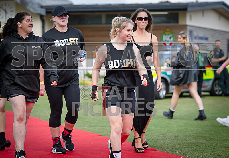 BOUT 9- Lauren Thunder Damage Hallett v Dee the Machine Marsden-3 - BOUT 9- Lauren 'Thunder Damage' Hallett v Dee 'the Machine' Marsden
