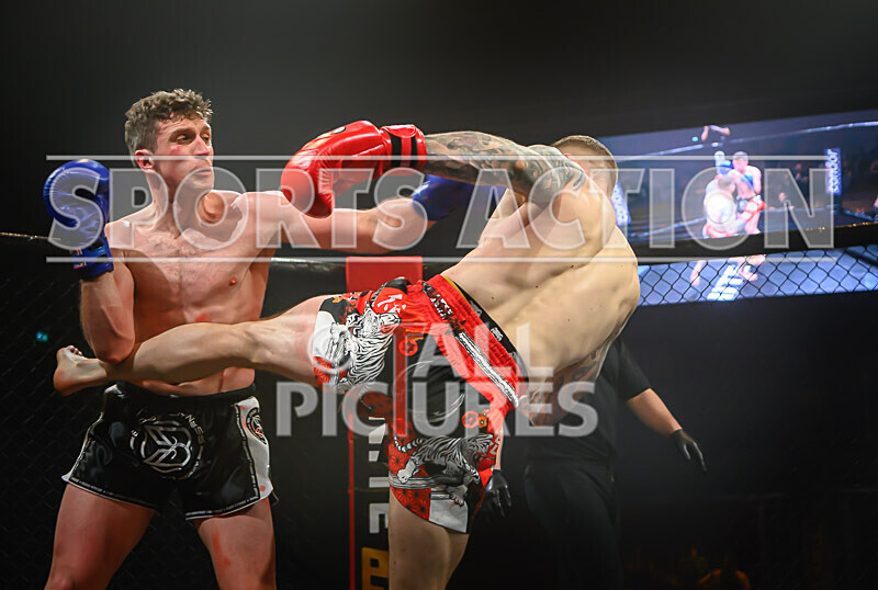 BOUT- 10 - Johan Pols v Ralph Pickering-58 - BOUT 10 - Johan Pols v Ralph Pickering