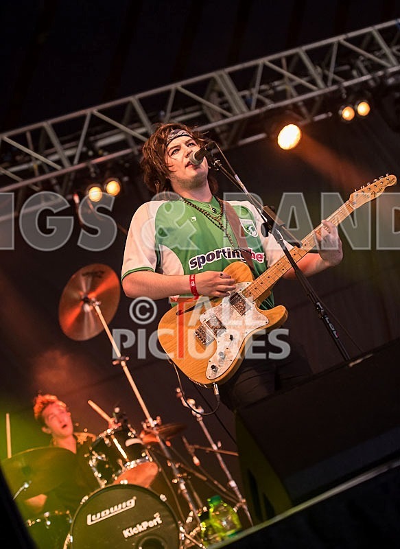 Raising Maisie-25 - RAISING MAISIE