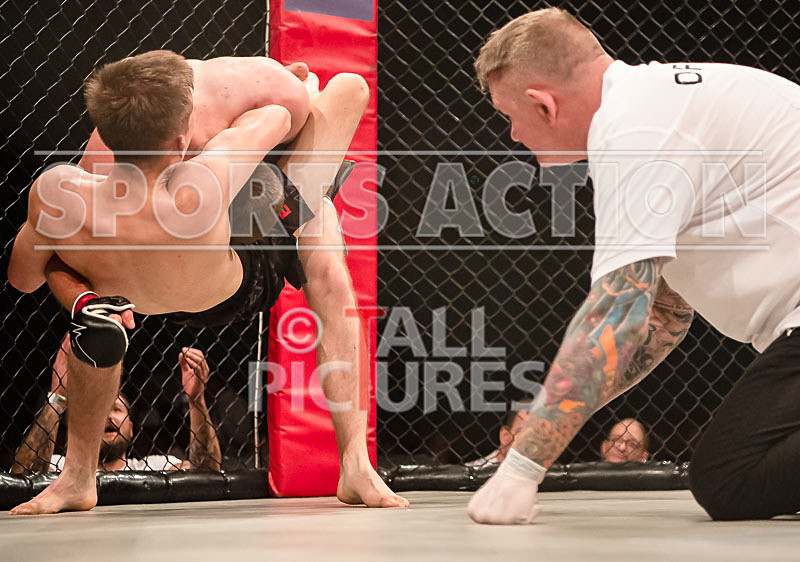 BOUT-9- James Jeune v Adam Walford-37 - BOUT-9 James Jeune v Adam Walford