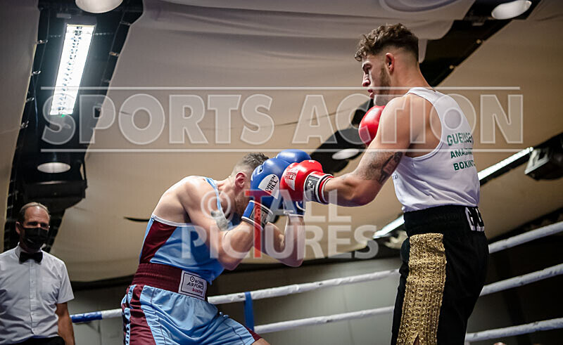 BOUT 13_Billy Poullain v Arran Devine-57 - BOUT 13_Billy Poullain v Arran Devine