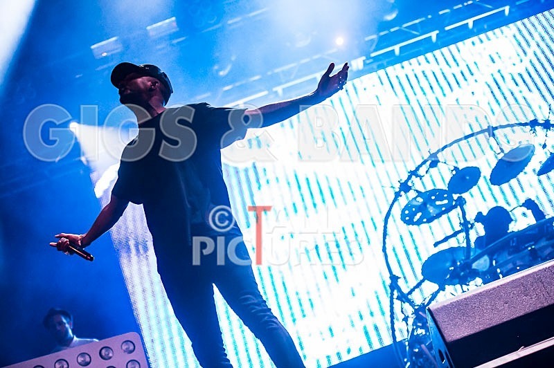 Chase Status-22 - CHASE & STATUS