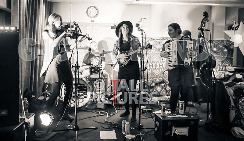 The Cor Damme Lars-44 - THE PEACE TENT STAGE