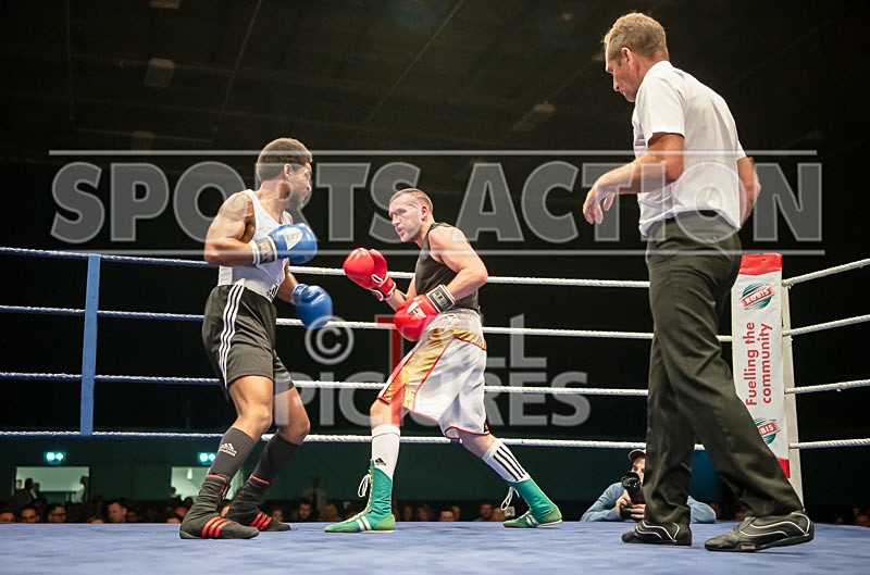 BOUT-18 - Jimmy Lesbirel v Byron Morris-7 - BOUT-18 - Jimmy Lesbirel v Byron Morris