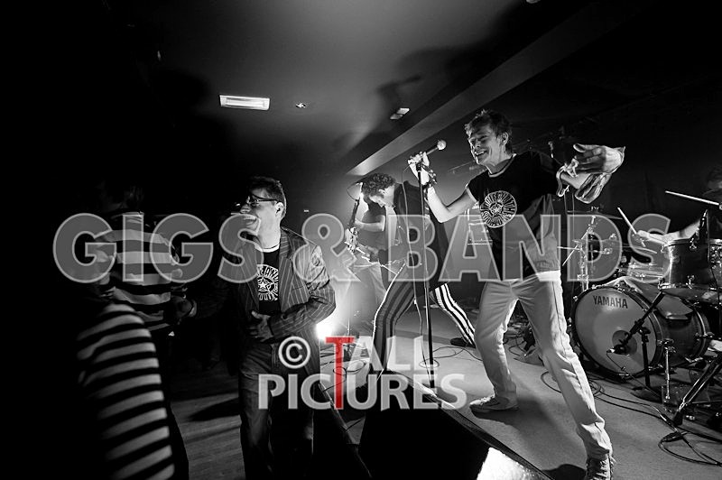 Eddie and the Hot Rods-42 - EDDIE AND THE HOT RODS