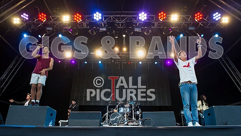 Rizzle Kicks-51 - RIZZLE KICKS