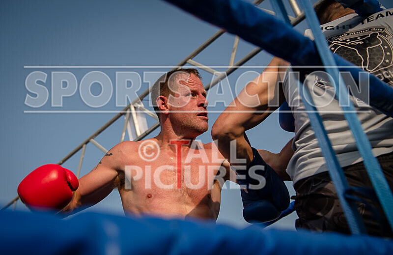 BOUT 9 - Jan -the Destroyer- Dame v Tom Schmiedhuber-38 - BOUT 9 - Jan 'the Destroyer' Dame v Tom Schmiedhuber