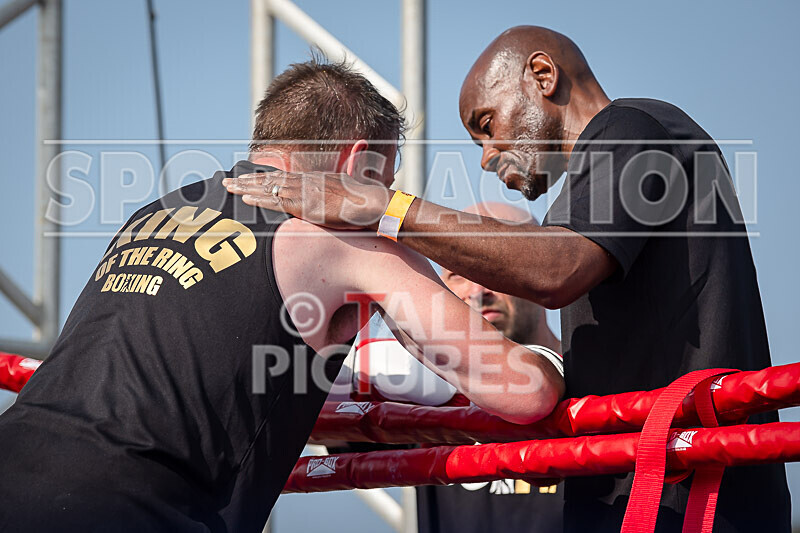 BOUT 2 - Steve -The Stoat- Ozanne v Alan -Dinosaur- Donaldson-15 - BOUT 2 - Steve 'The Stoat' Ozanne v Alan 'Dinosaur' Donaldson