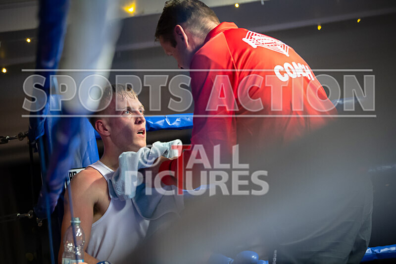 BOUT 7_Kylop Holland v Freddie Kinsella-30 - BOUT 7_Kylop Holland v Freddie Kinsella