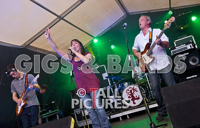 The Barlows-13 - THE BARLOWS