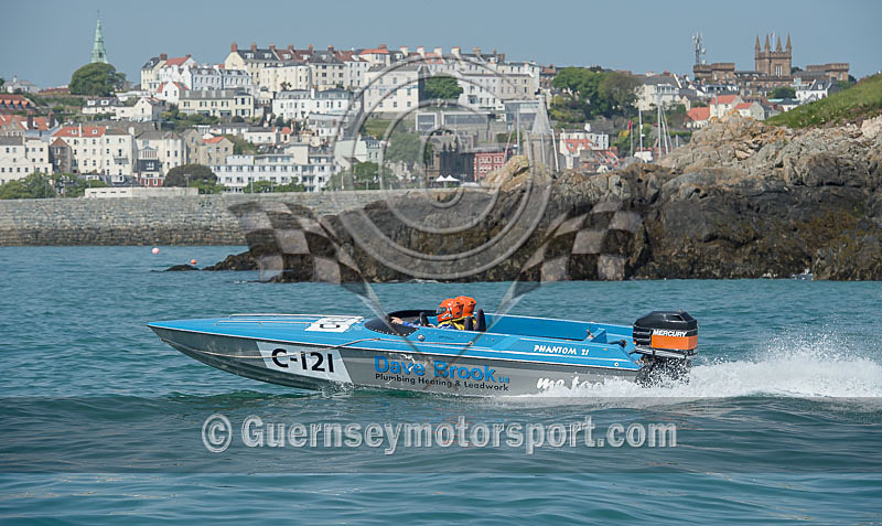 Powerboat Racing_17-05-2014-36 - RACE-3 FERMAIN