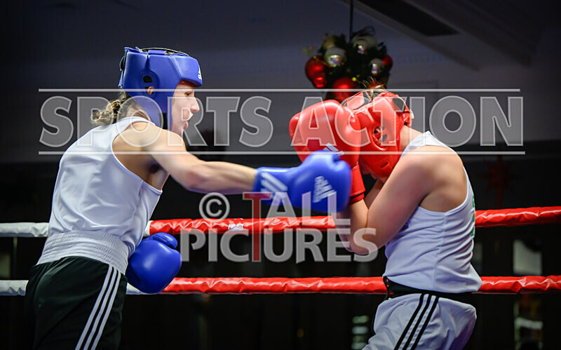BOUT- 3_Louie Quertier v Archie Kirk-22 - BOUT 3_Louie Quertier v Archie Kirk
