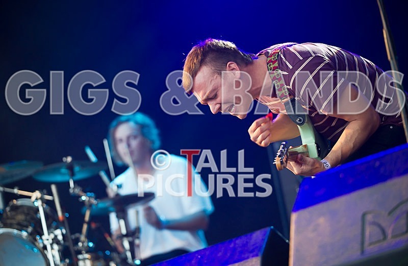 Cage the Elephant-43 - CAGE THE ELEPHANT