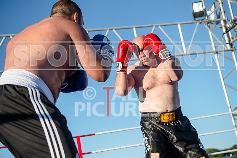 BOUT-8- Sam Steventon v Dave The Bomber Thorn-11 - BOUT-8: Sam Steventon v Dave 'The Bomber' Thorn