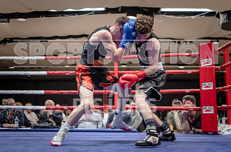 BOUT 9 - Tom Teers v Louis Merryweather-14 - BOUT 9 - Tom Teers v Louis Merryweather