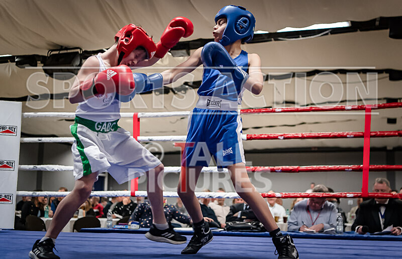 BOUT 1 - Liam Duff v Oliver McKenzie-26 - BOUT 1 - Liam Duff v Oliver McKenzie