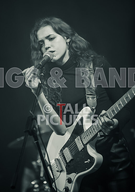 Beach Riot-27 - BEACH RIOT