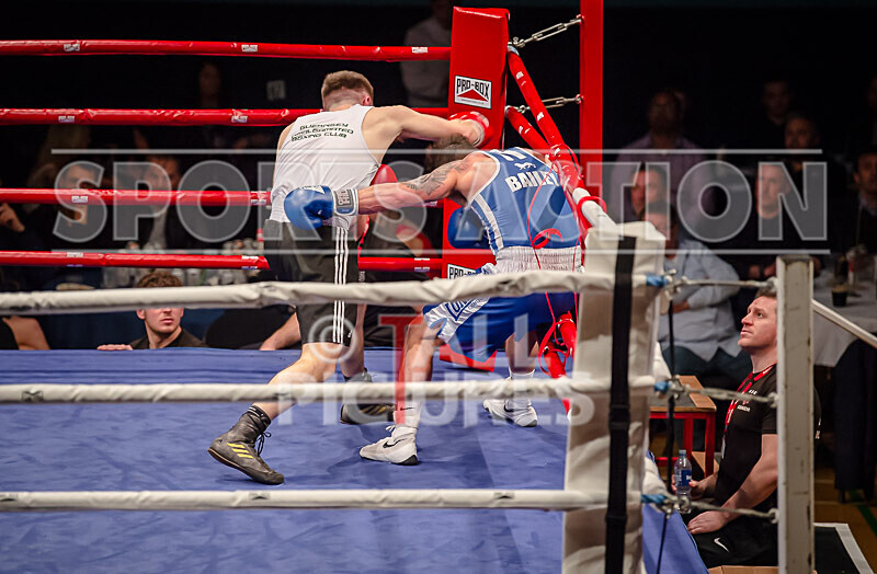 Bout 20_Chris Sumner v Keiran Bailey-1-8 - Bout 20_Chris Sumner v Keiran Bailey