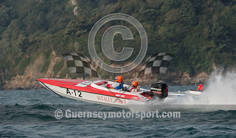 Worlds Powerboats_2014_Race-2-140 - UIM CLASS 3A & 3B WORLD OFFSHORE CHAMPIONSHIP_RACE-2