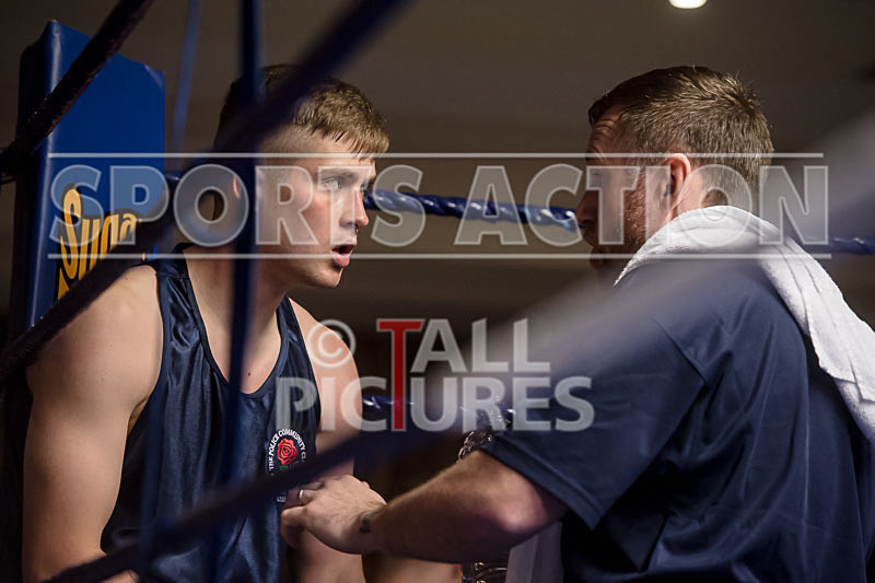 Bout - 8_Jimmy Lesbirel v Daryll Bath-16 - Bout - 8_Jimmy Lesbirel v Daryll Bath