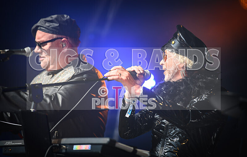 Fade 2 Grey-514 - FADE 2 GREY