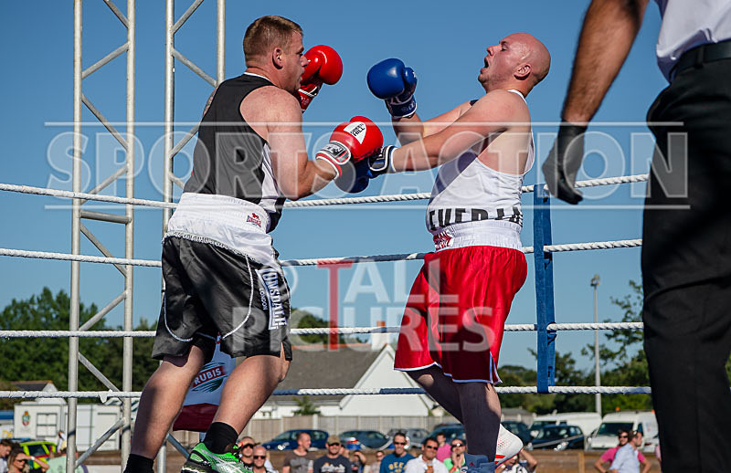 BOUT-1- Matthew The Scooby Alderton v Ian Blind Date Champion-25 - BOUT-1 Matthew 'The Scooby' Alderton v Ian 'Blind Date' Champion