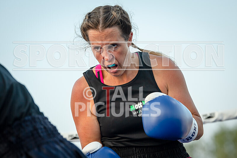 BOUT 13 - Jo -the Hammer- Wheatley v Fran -the Force- Field-27 - BOUT 13 - Jo 'the Hammer' Wheatley v Fran 'the Force' Field