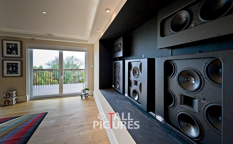 Avolution_Shoot-5-25 - LARGE SCREEN & PROJECTOR