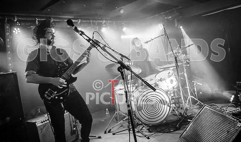 The Graveltones-114 - THE GRAVELTONES