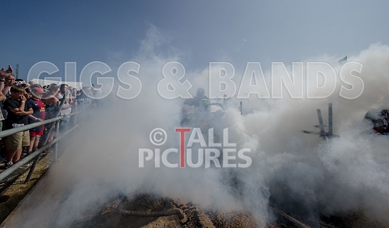 Chaos 2013_Burn-outs-20 - BURN-OUTS - TATTOOS & CHILLI