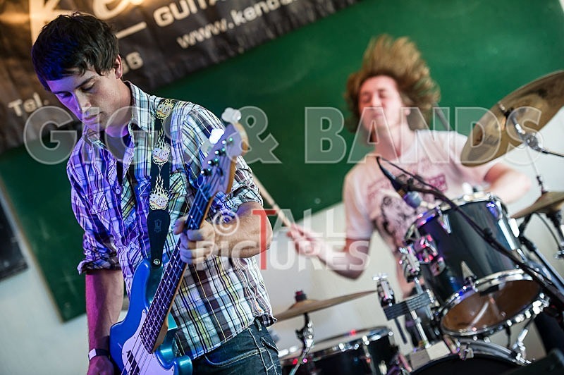 The Dead Beats-8 - THE DEAD BEATS