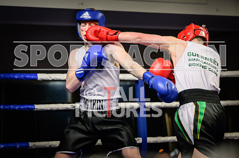 BOUT- 5 - Finn Walsh v Alix Watkins-33 - BOUT: 5 - Finn Walsh v Alix Watkins