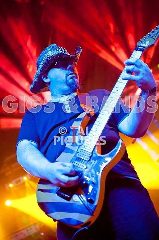 Big Machine-144 - BIG MACHINE