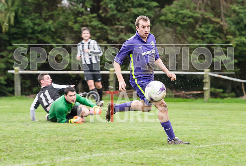 Rising Bet v Manor Farm Saints-4 - RISING BET v MANOR FARM SAINTS