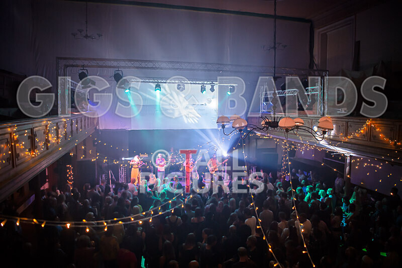 Buffalo Huddleston-638 - BUFFALO HUDDLESTON