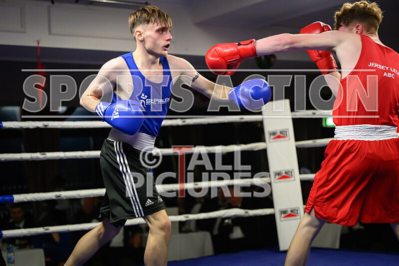 BOUT- 6_Aaron Gallichan v Andrew Kingston-34 - BOUT: 6_Aaron Gallichan v Andrew Kingston