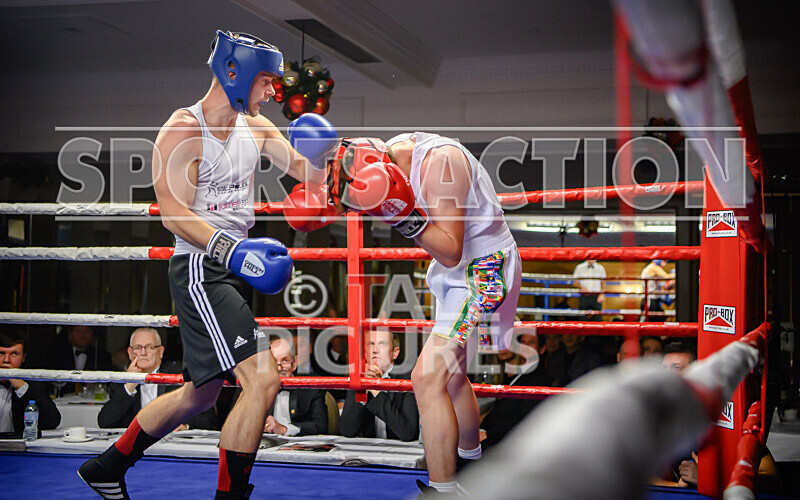 BOUT- 5_Ethan Le Moignan v Adrian Salmonowicz-42 - BOUT 5_Ethan Le Moignan v Adrian Salmonowicz