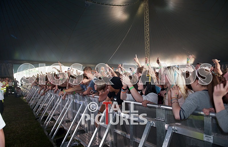 Guernsey Festival Scene-18 - THE GUERNSEY FESTIVAL ATMOSPHERE AND SCENE